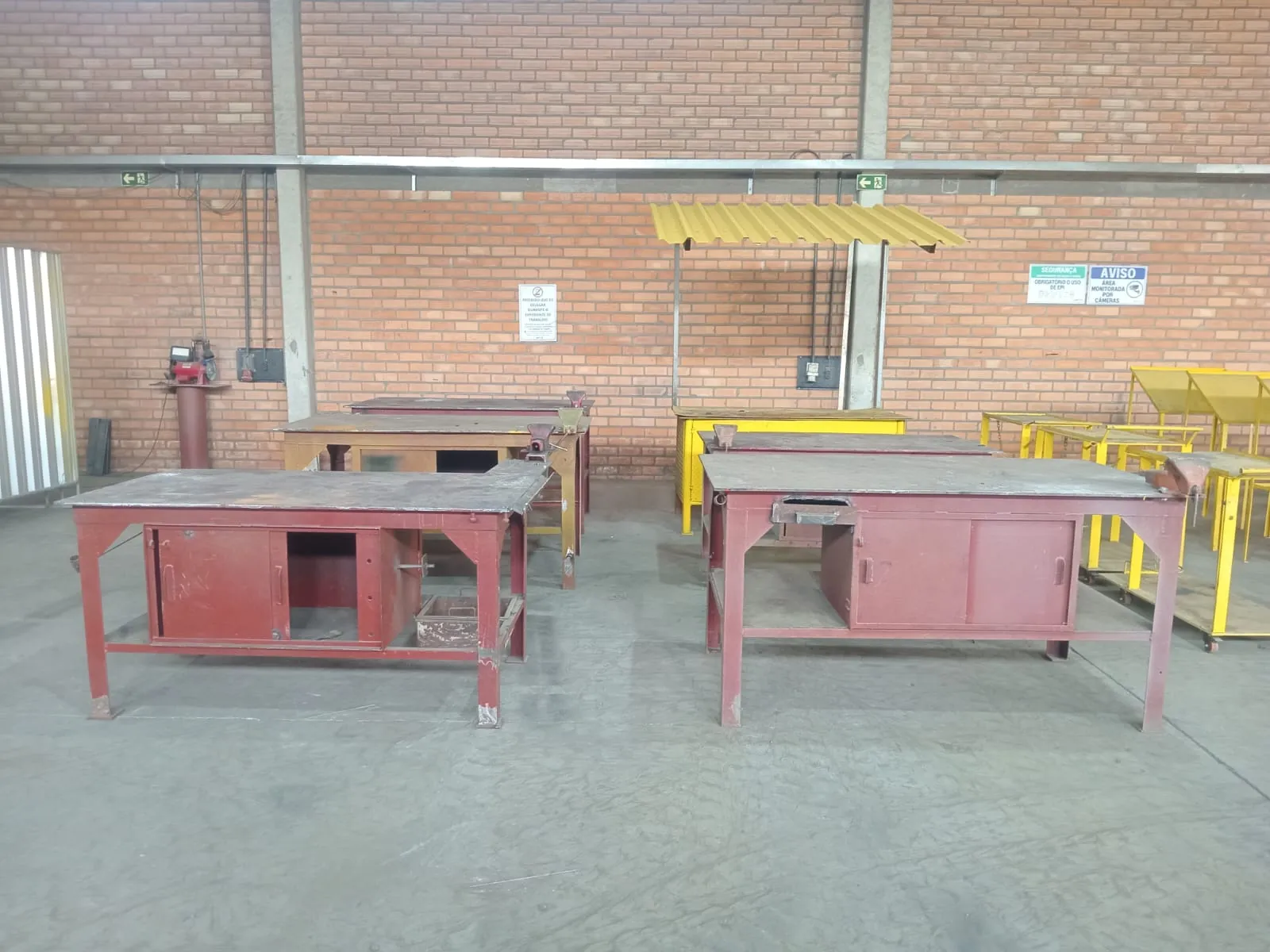 Bancada De Trabalho Industrial - Aprox. 2700kg