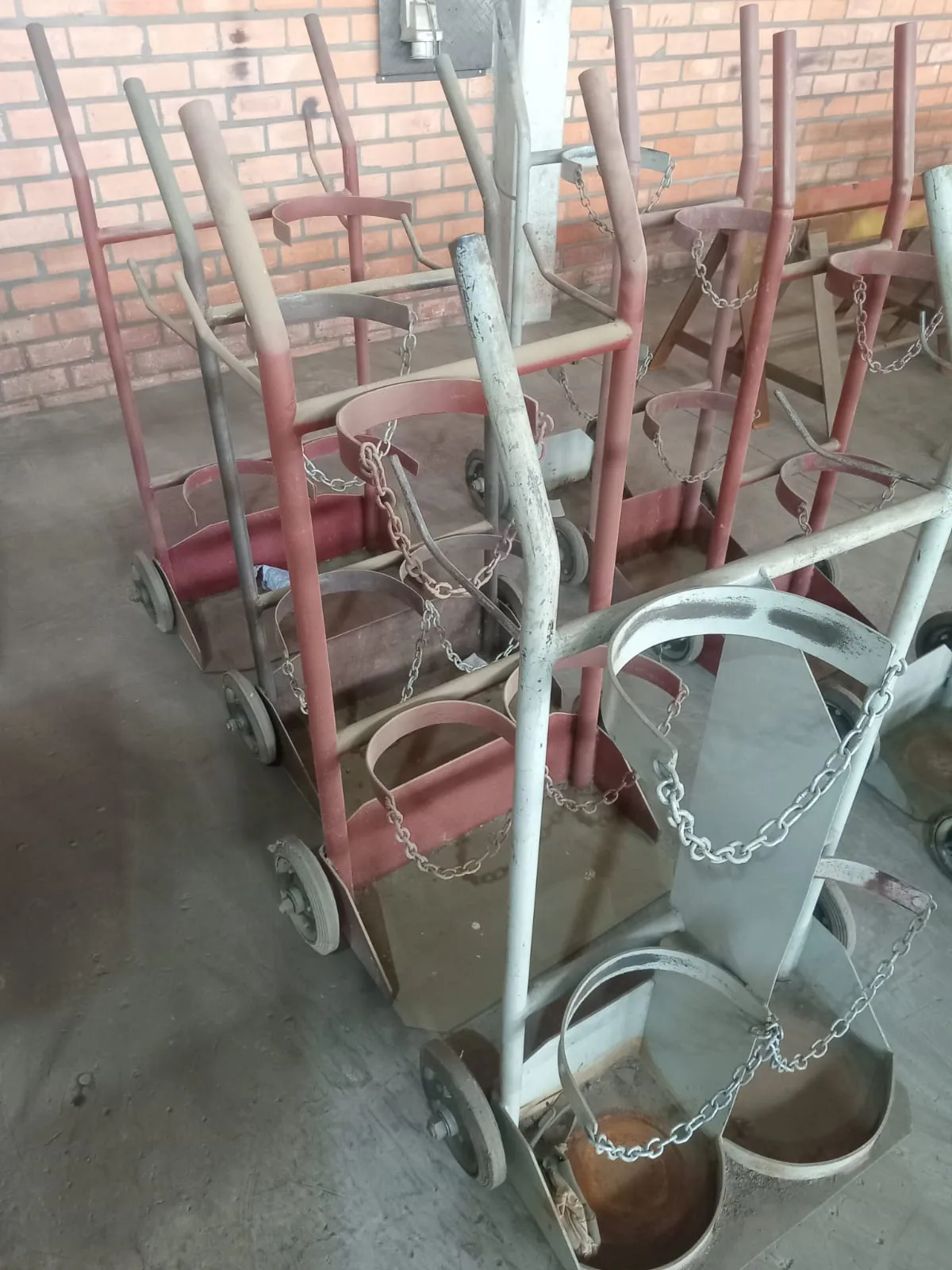 Carrinho Porta Cilindro de Gás Duplo - Unidade