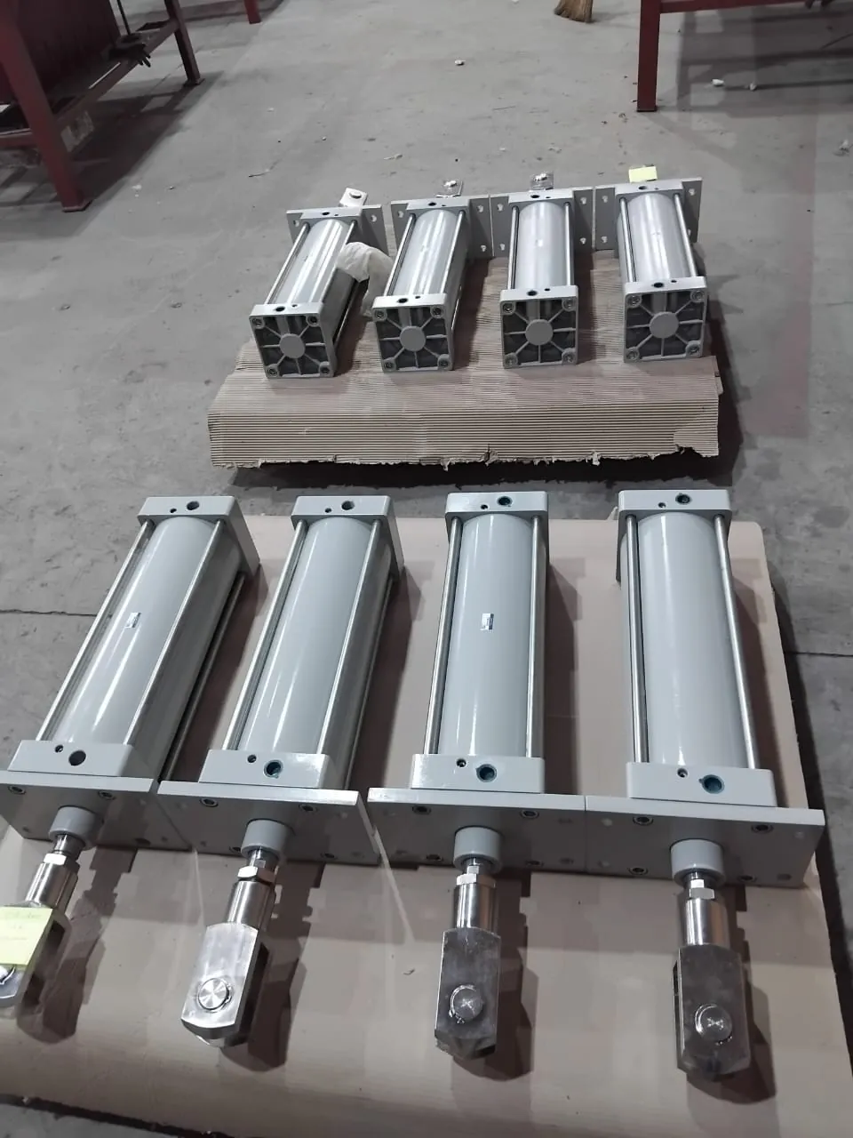 Cilindro Pneumático de Dupla Ação - Ø160 x 400mm de Curso - Unidade