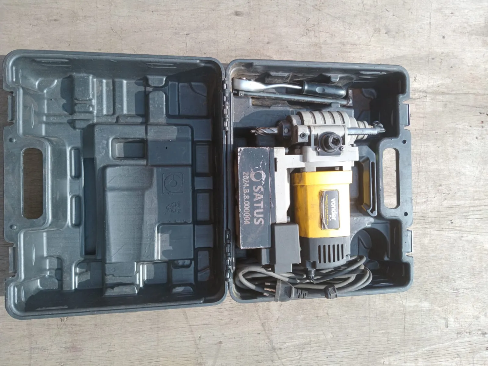 Furadeira Com Base Magnética FMV1880 VONDER