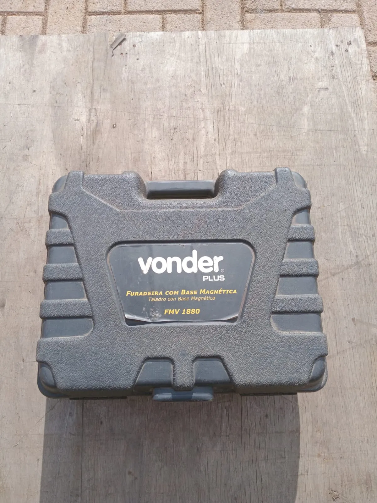 Furadeira Com Base Magnética FMV1880 VONDER
