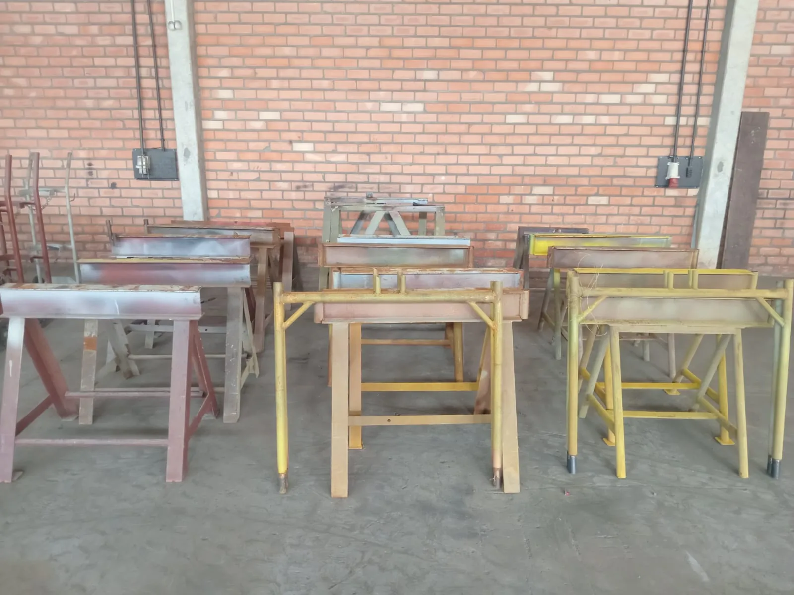 Lote Cavaletes de Ferro Industriais