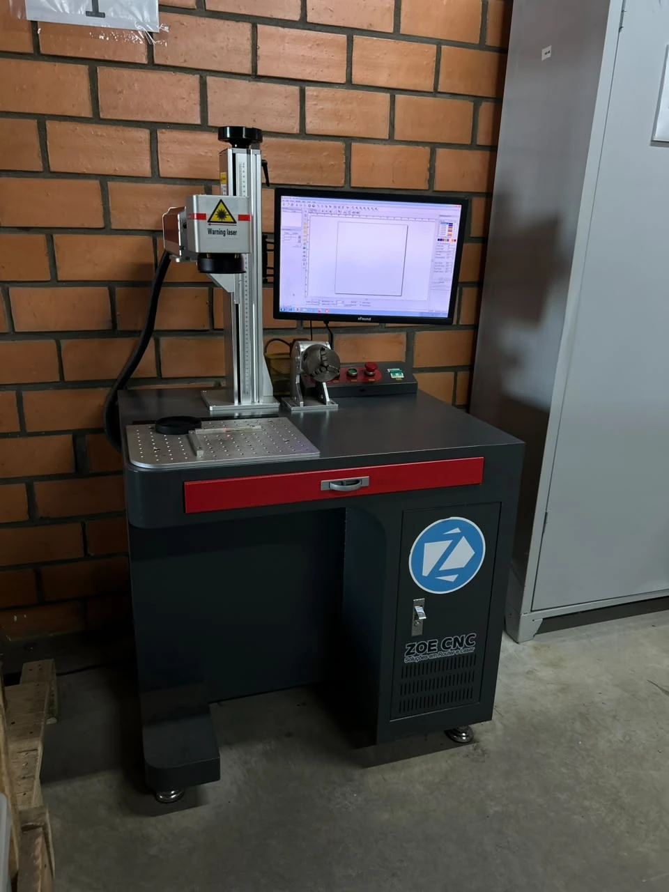 Máquina De Gravação A Laser + 680 Placas Inox