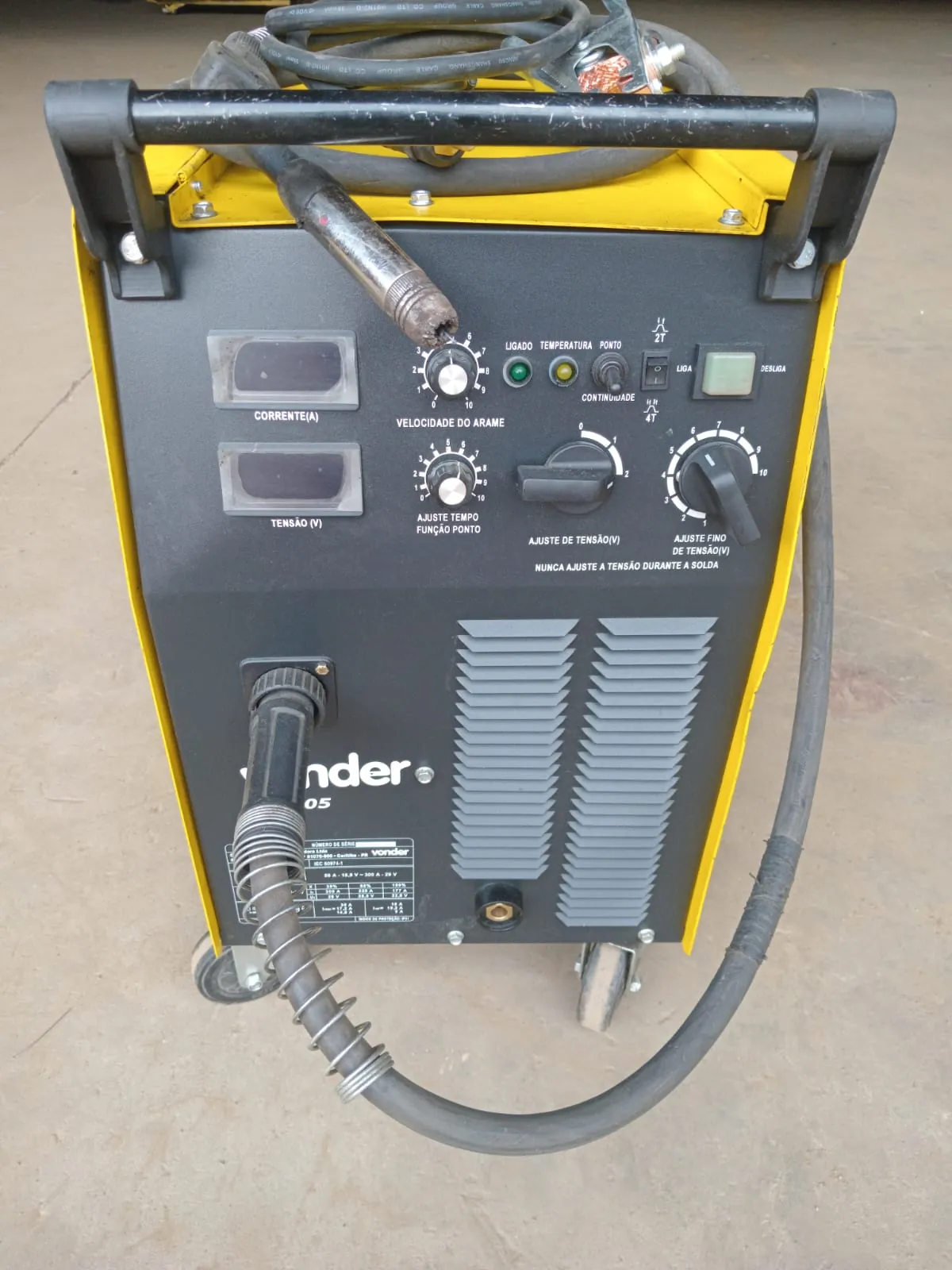 Máquina de Solda MIG MAG 300A MM 305 VONDER - Unidade