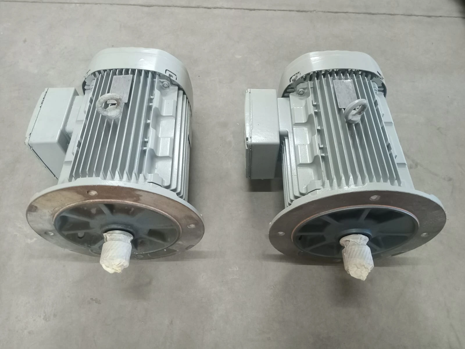 Motor Elétrico SEW DRE160M4 - Unidade
