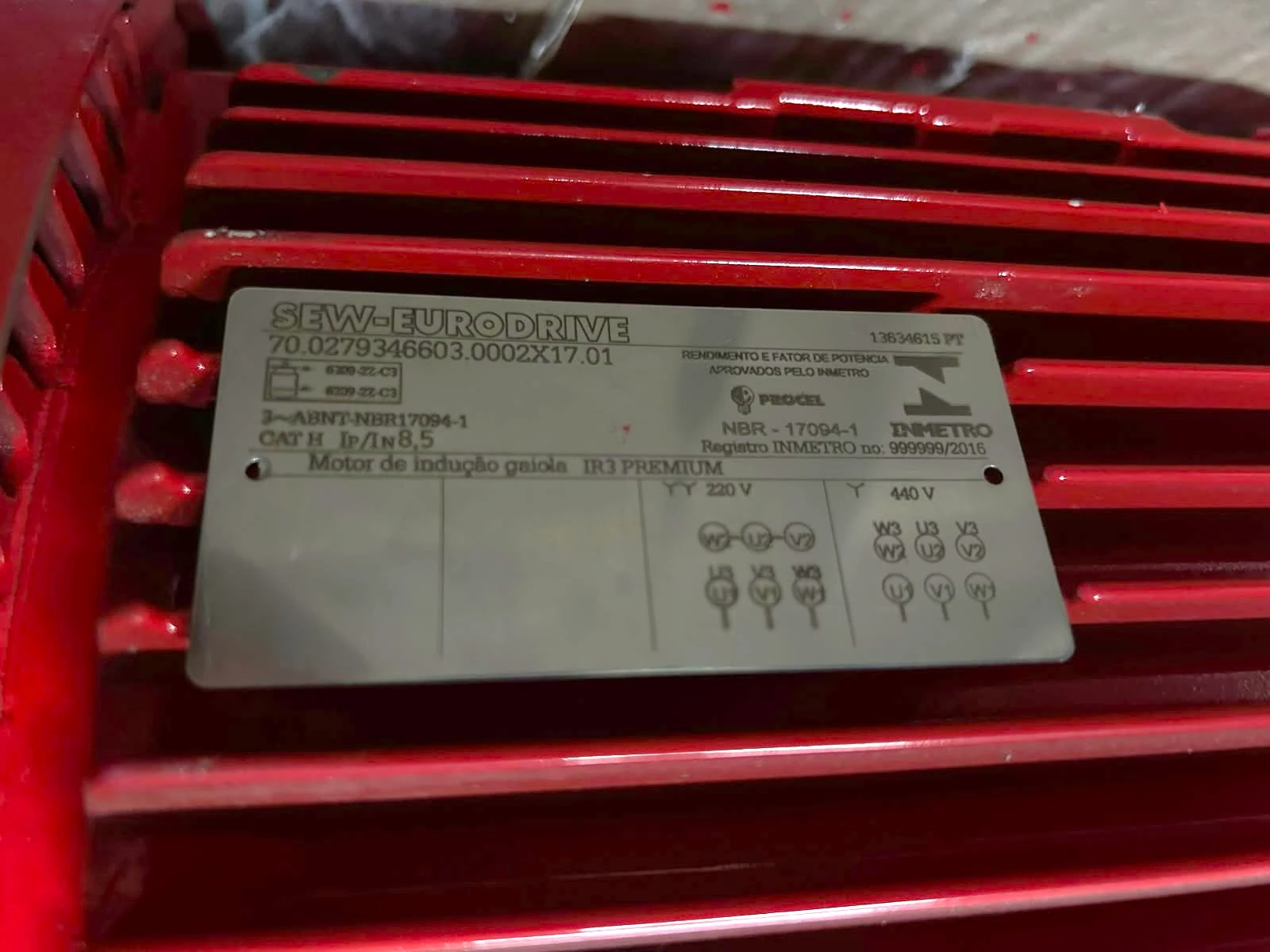 Motoredutor SEW FA87/G DRN132M4