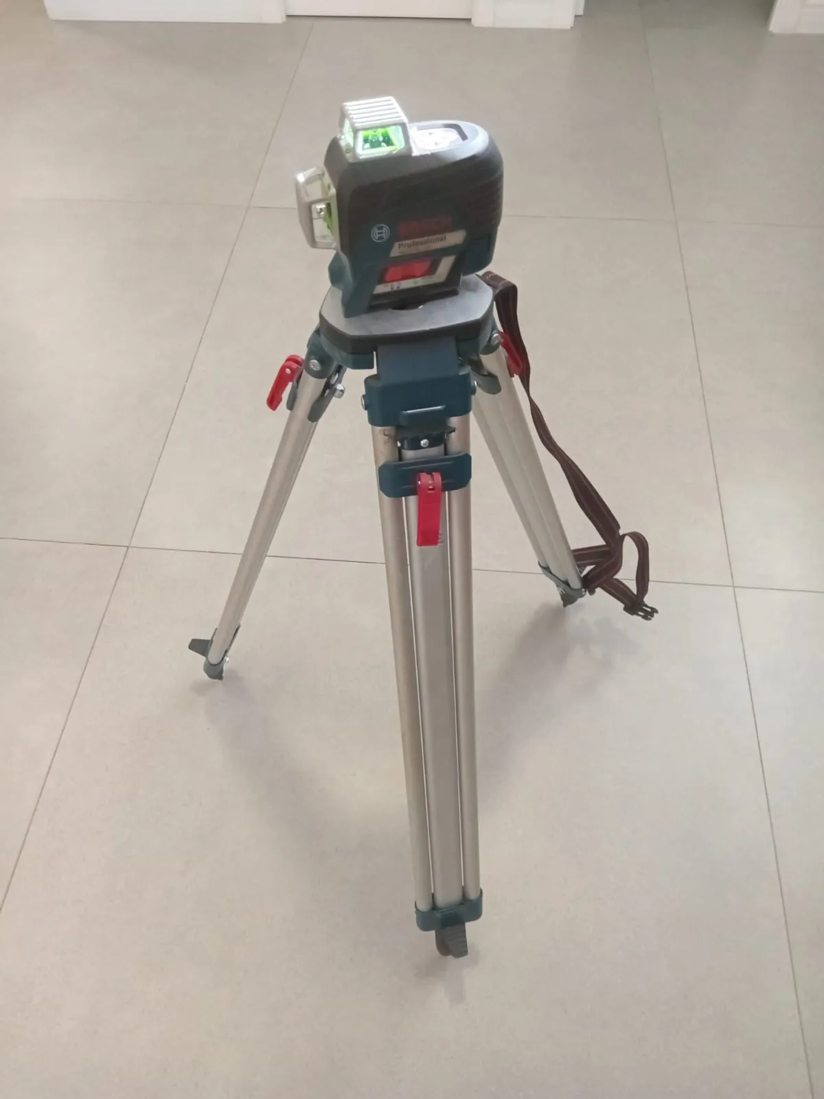 Kit Nível a Laser Bosch GLL 3-80 CG Professional