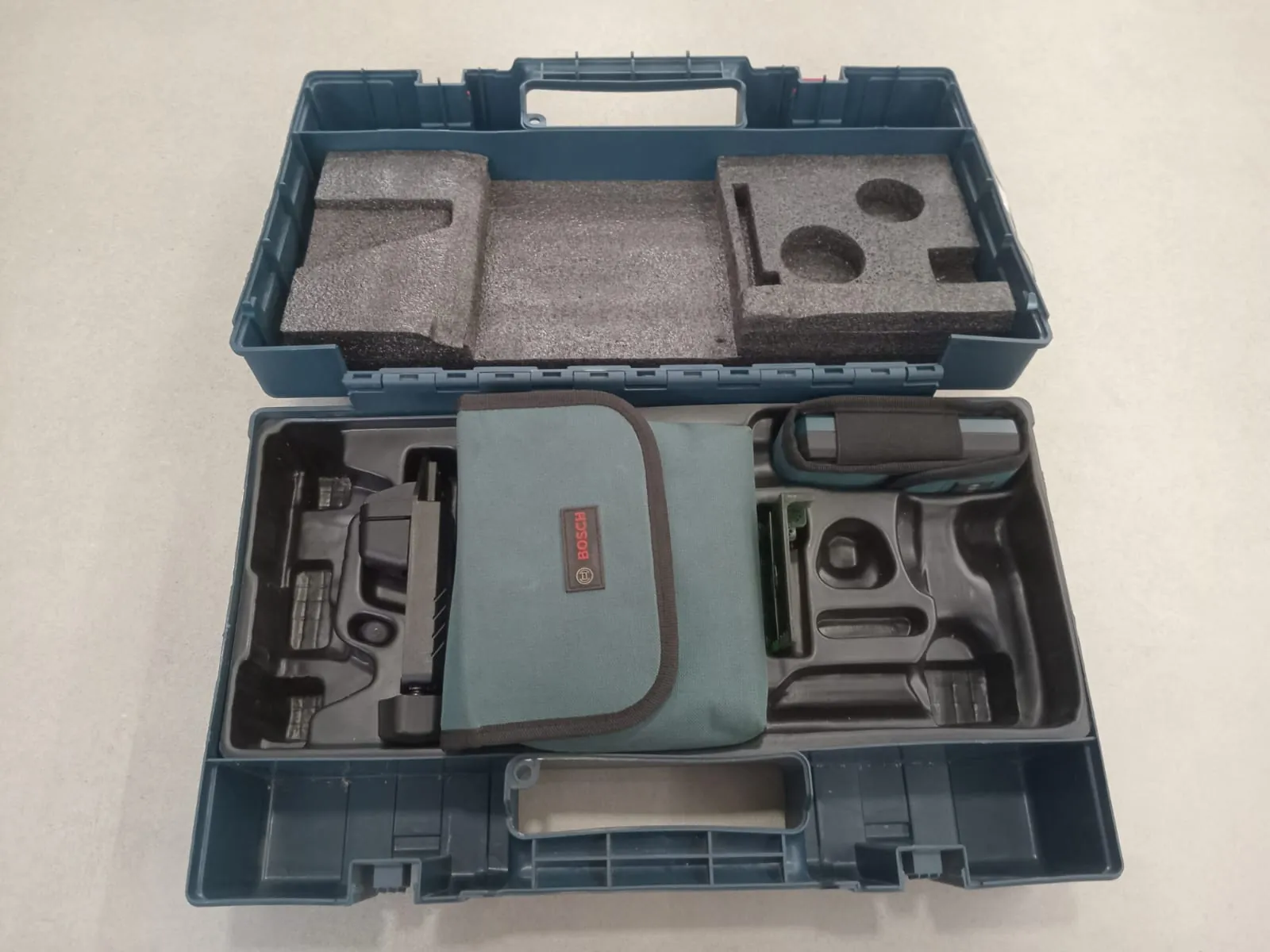 Kit Nível a Laser Bosch GLL 3-80 CG Professional